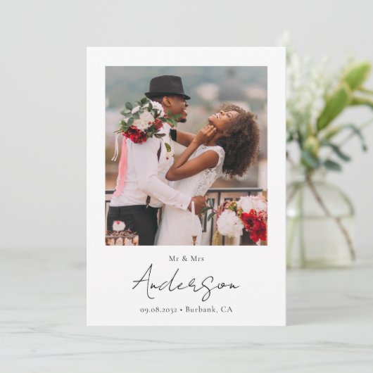 Moderne Foto Script Wedding Dankeskarte (Stehend Vorderseite)