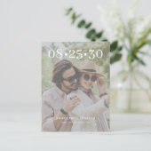 Moderne Foto Typografie Hochzeit speichern das Dat Ankündigungspostkarte (Stehend Vorderseite)