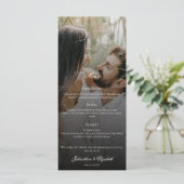 Moderne Foto- und Black Overlay-Hochzeit Menükarte (Stehend Vorderseite)