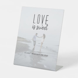 Moderne Foto Wedding Liebe ist Sweet Sign Sockelschild