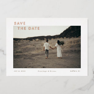 Moderne Fotokarte mit Save The Date in Folie Folieneinladung