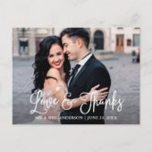 Moderne Fun Calligrafy Liebe und Dank Hochzeit Postkarte (Vorderseite)