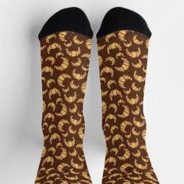 Moderne Fun Hand gezeichnet Croissant Muster braun Socken