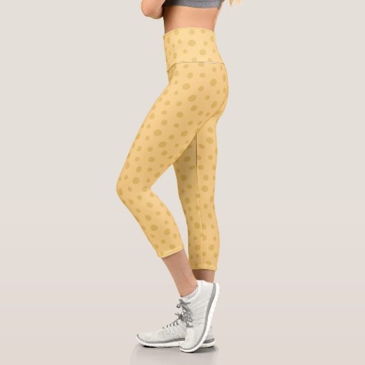 Moderne Gelb- und Tan-Polka-Dot-Fitness Capri Leggings (Links)