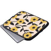 Moderne Gelbe Blumen Schwarzes Blätter Muster Laptopschutzhülle (Vorne Knopf)