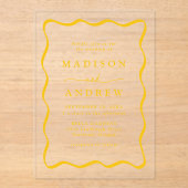 Moderne gelbe Wavy-Rahmen-Hochzeit Acryleinladungen (Vorderseite)