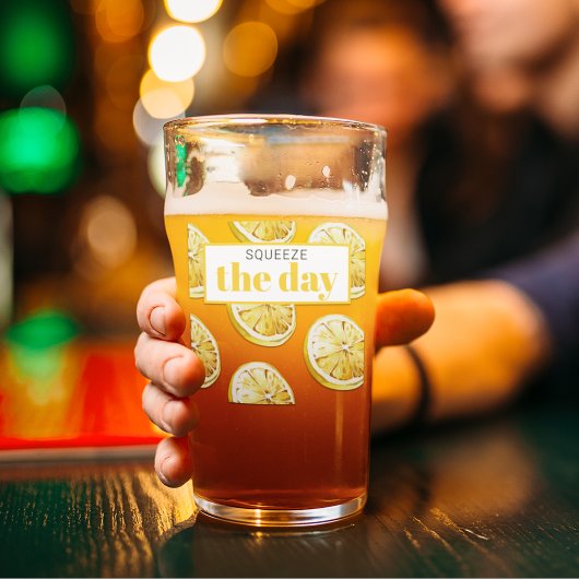 Moderne gelbe Zitronen Muster & drücken Sie den Ta Glas