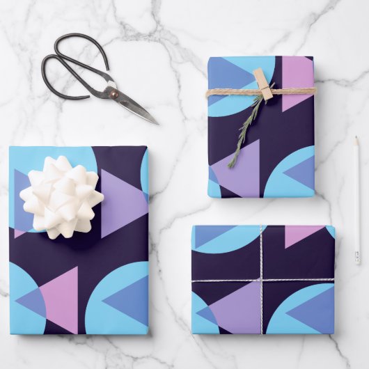 Moderne geometrische Lila und blaue Formen Geschenkpapier Set (Vorderseite)