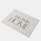 Moderne geometrische minimale Zuhause in Beige und Fußmatte (Schrägansicht)