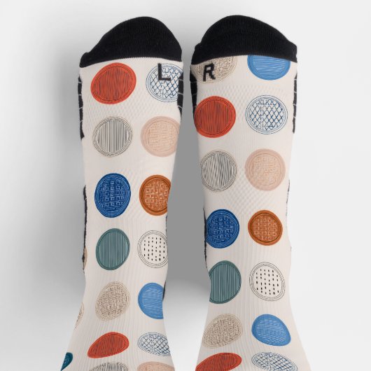 Moderne geometrische Münzmuster-Socken Socken (Oben)