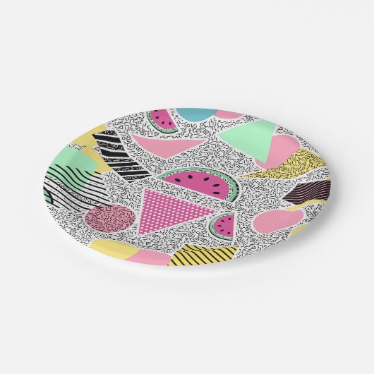 Moderne geometrische Muster Memphis-Muster inspiri Pappteller (Schrägansicht)