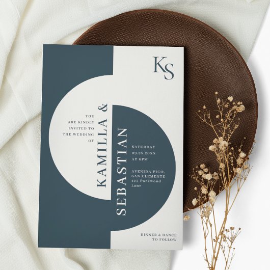 Moderne geometrische Navy Blue Ivory Monogram Wedd Einladung