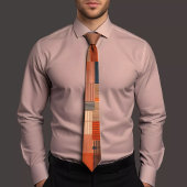 Moderne gestreifte Krawatte mit braunen und orange