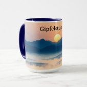 Moderne Gipfelstürmer Alpine Adventure Tasse (Vorderseite Links)