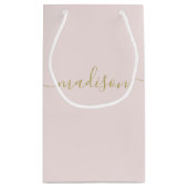 Moderne Girl Chic Feminine Gold Script Rosa Kleine Geschenktüte (Rückseite)