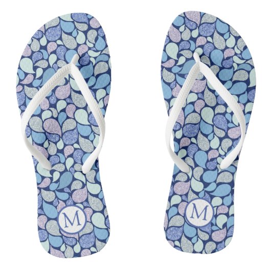 Moderne Glitzer Paisley Muster Monogram Flip Flops Badesandalen (Fußbett)