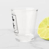 Moderne glückliche Halloween-Fliegerei auf Broom C Schnapsglas (Rechts)