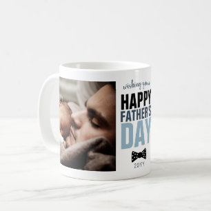 Moderne glückliche Vatertag Zwei Foto Blue Bowtie Kaffeetasse