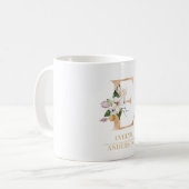 Moderne Gold-Aquarell-Blume Letter E | Monogramm Kaffeetasse (Vorderseite Links)