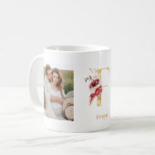 Moderne Gold-Blumen-Initiale F | Zweifoto-Monogram Kaffeetasse (Vorderseite Links)