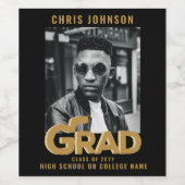 Moderne Gold Bold Typografy Graduation Party Weinetikett (Einzelnes Label)