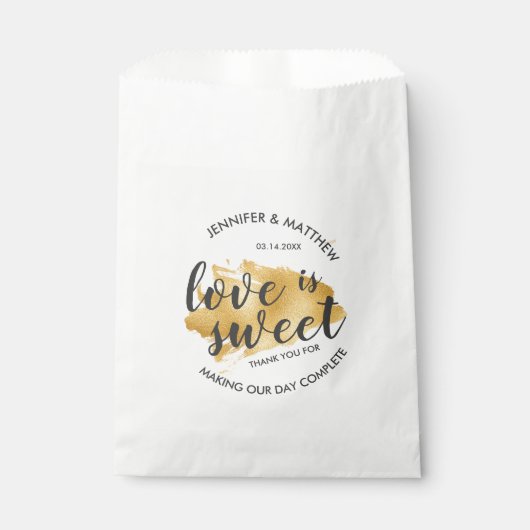 Moderne Gold Brush Stroke Liebe ist Sweet Wedding Geschenktütchen (Vorderseite)