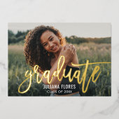Moderne Gold Brushed Script Foto Graduation Party Folieneinladung (Vorderseite)