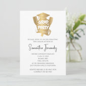 Moderne Gold Foil Stylish Script Graduation Party Einladung (Stehend Vorderseite)