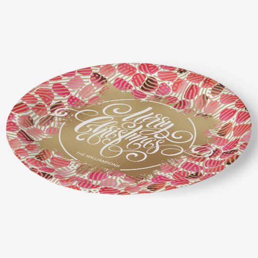 Moderne Gold Imitate Foil Frohe Weihnachten Berry Pappteller (Schrägansicht)