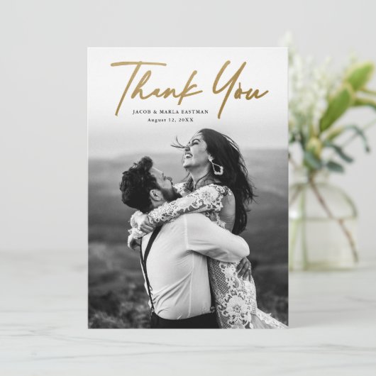Moderne Gold Script Foto Hochzeit Dankeskarte (Stehend Vorderseite)