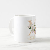 Moderne Gold Watercolor Blume Letter X | Monogramm Kaffeetasse (Vorderseite Links)