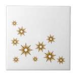 Moderne Goldene Sternexplosion Design Keramik Mitt Fliese<br><div class="desc">Modernes,  inspiriertes Design aus der Mitte des Jahrhunderts mit Vintagen Retro-goldenen Sternexplosionen in einem Bio Design auf weißem Hintergrund. Einfaches,  sauberes modernes Design.</div>