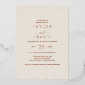 Moderne Goldumlaufskripte | Lässige Hochzeit der M Folieneinladung (Vorderseite)