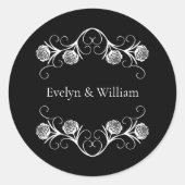 Moderne gotische Rose Wirbel Schwarz-Weiß-Hochzeit Runder Aufkleber (Vorderseite)