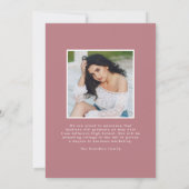 Moderne Grad Dusty Rose Typografie Foto Abschluss Ankündigung (Rückseite)