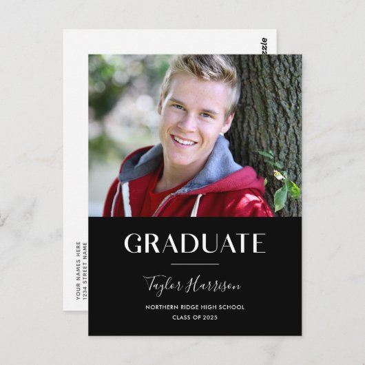 Moderne Graduate Black & White Graduation Party Postkarte (Vorne/Hinten)