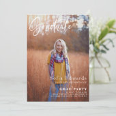 Moderne Graduate Grad Party Einladung (Stehend Vorderseite)