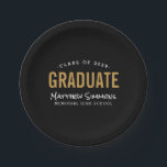 Moderne Graduate Personalisiert Graduate Party Pappteller<br><div class="desc">Moderne minimalistische personalisiert Graduate Party Papier Teller zu koordinieren mit unseren passenden Modern Graduate Einladung Designs. Personalisieren Sie es mit Ihrem Namen,  Schule und Abschluss Jahr. Verwenden Sie die Designtools,  um eine beliebige Hintergrundfarbe auszuwählen,  Text,  Schriftart und Farben zu ändern,  um ein einzigartiges Design zu erstellen.</div>