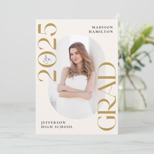 Moderne Graduationspartei 2025 für Gold-Foto Einladung (Stehend Vorderseite)