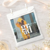 Moderne Graduierungspartei favorisiert Tasche Geschenktütchen (Ausgeschnitten)