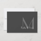 Moderne graue Monogramm-Antwortkarten mit Menüopti RSVP Karte (Rückseite)