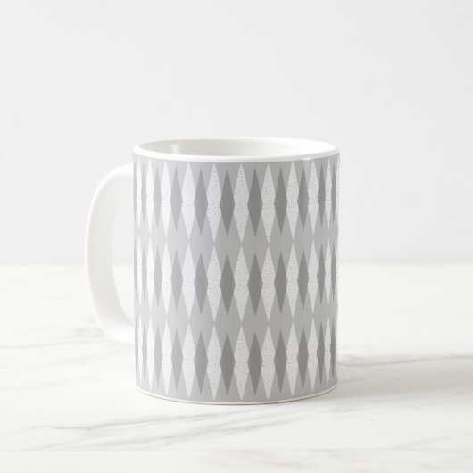 Moderne graue Raute Tasse des Mittelalters (Vorderseite Links)
