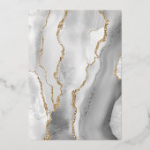Moderne Gray White Gold Agate Dark Wedding Folieneinladung (Rückseite)