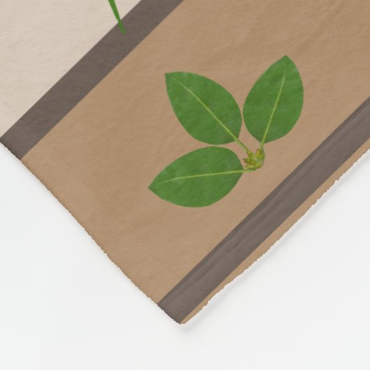 Moderne Green Bay-Blätter auf Beige Fleecedecke (Ecke)
