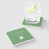 Moderne Green Irish Vierblättriges Kleeblatt Gastg Steinuntersetzer (Seitenansicht)