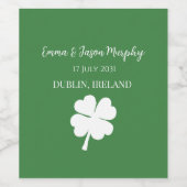 Moderne Green Irish Vierblättriges Kleeblatt Gastg Weinetikett (Einzelnes Label)