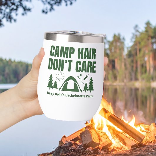 Moderne grüne Camp-Junggesellinnenabschied-Wochene