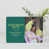 Moderne grüne farbige Typografie-Einladung Einladung (Stehend Vorderseite)