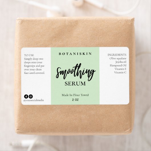 Moderne grüne Gesichtsserumetiketten (Insitu)