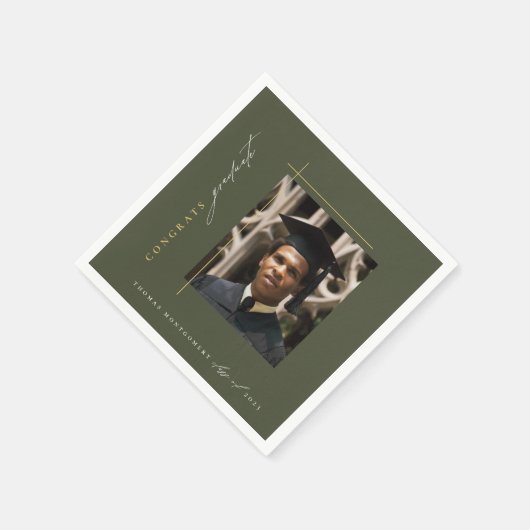 Moderne grüne Graduierungspartei Serviette (Ecke)